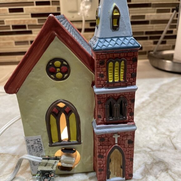 Vintage Dickensville Porcelain Lighted House Church NOMA Christmas Village 1994 - Picture 9 of 14